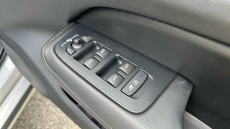 Volvo V60 2.0 B4P Ultra Dark 5dr Auto Petrol Estate